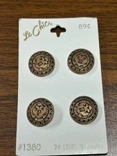Le Chic Buttons 4 Gold tone on card shank back with pin 5/8 in craft sew VTG