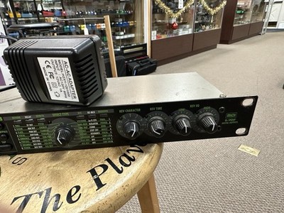 Zoom Rfx-2000 Digital Reverb Multi Effects 1u Rack Unit for sale