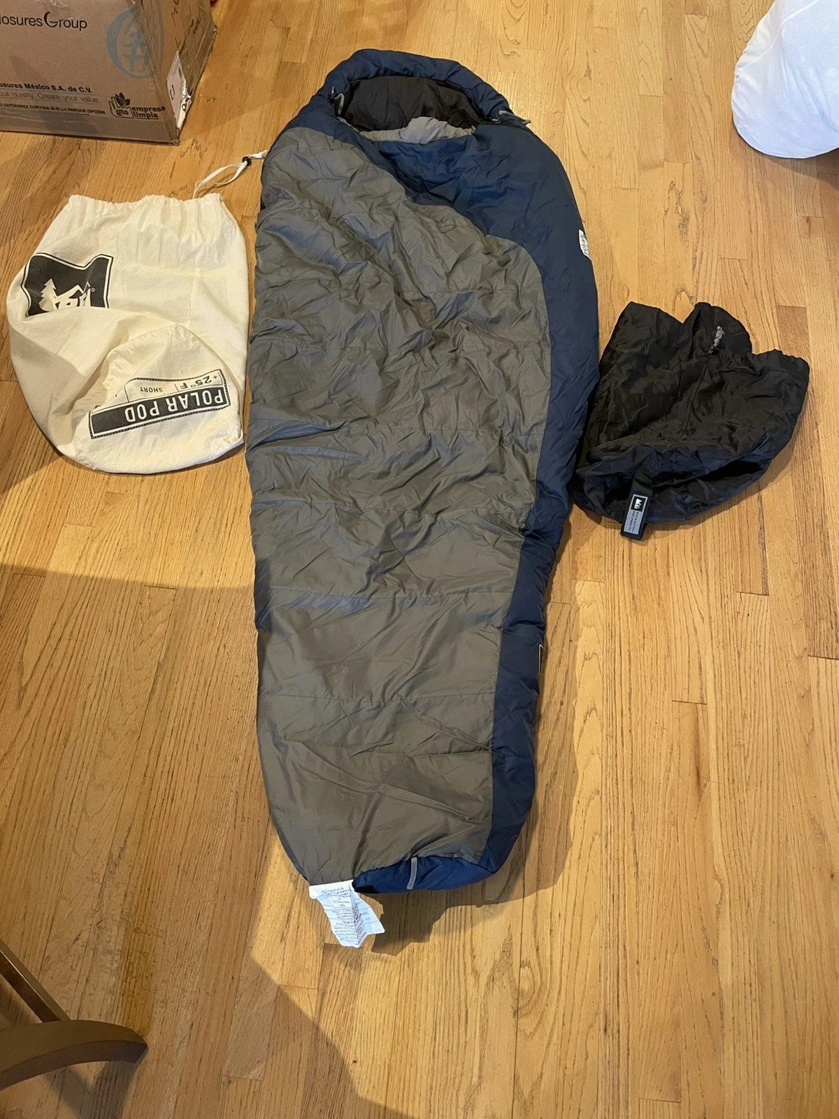 REI Polar Pod Mummy Sleeping Bag Blue Short Left Zip 74"x58" 25 Degrees F
Opens in a new window or t