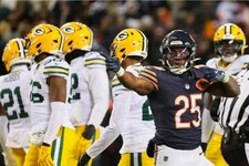 Chicago Bears vs Green Bay Packers NFL Football Game 13x19 quality photograph.