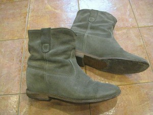 taupe flat boots
