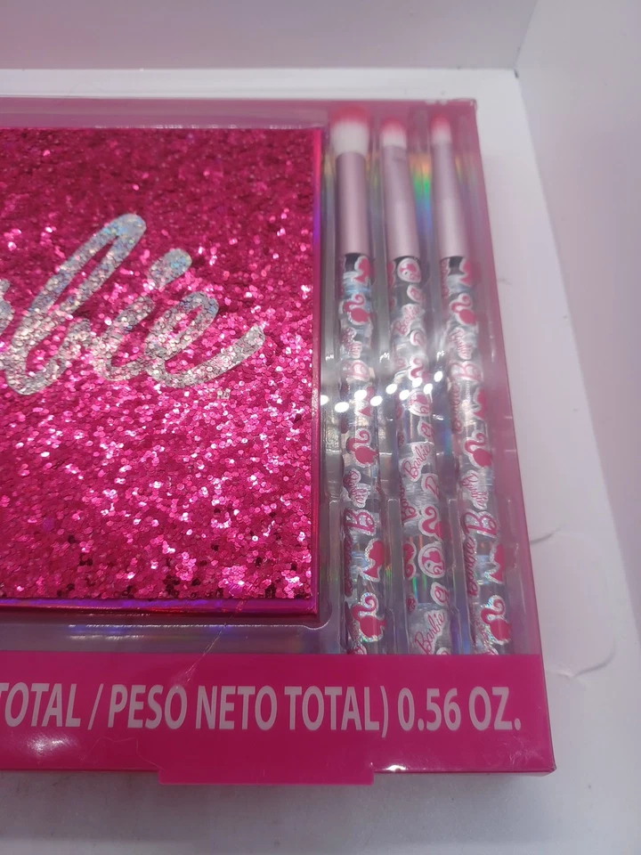 Paleta de sombras de ojos con pinceles Townley Barbie Girl. Nuevo. Mucha diversión. Foto 2 de 4