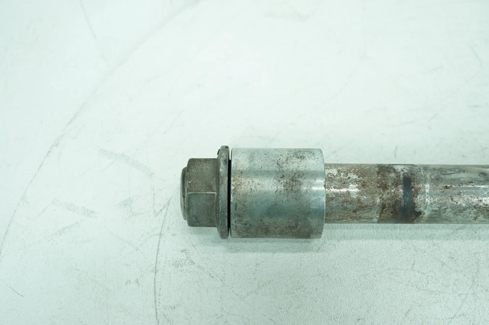 2005 Harley Sportster XL1200 C Custom OEM Rear Wheel Axle Bolt Shaft 41176-05 - Изображение 3 из 4