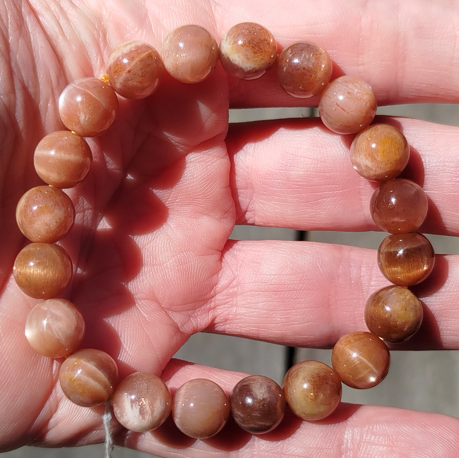 Pierre de Lune dorée bracelet perles 9,5mm pour éveiller votre intuition féminine
