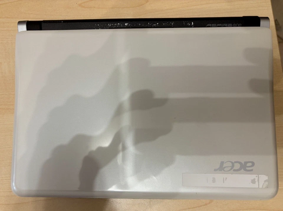 Mini PC Acer Netbook Aspire One - Immagine 2 di 3