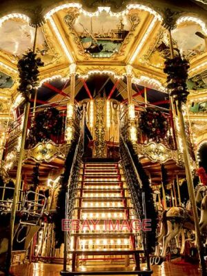 FOTO VENEZIANISCHES KARUSSELL AUF DEM WEIHNACHTSMARKT VON EDINBURGH EINE DETAILANSICHT DER STAI
