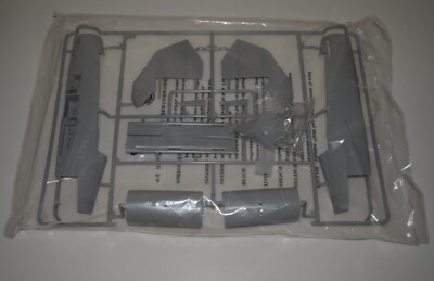 TRUMPETER F-14B BOMBCAT 03202  PARTS  SPRUE E-FRWD FUSELAGE+RADOME+MORE 1/32