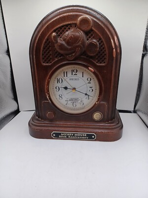 Vintage 1987 Disney Mickie Mouse Clock. Seiko Quartz 60th