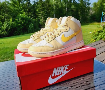Size 10.5 - Nike Dunk High Pale Vanilla Topaz W
