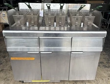 FRYMASTER DEEP FRYER  THREE BAY  (50 LBS PER BAY) MJ350 WITH FILRATION SYSTEM