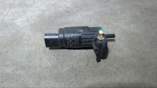 Scheibenwaschpumpe Wasch Wasser Pumpe 1K6955651 VW Touran 1.9 TDI Bj 2008 1 T