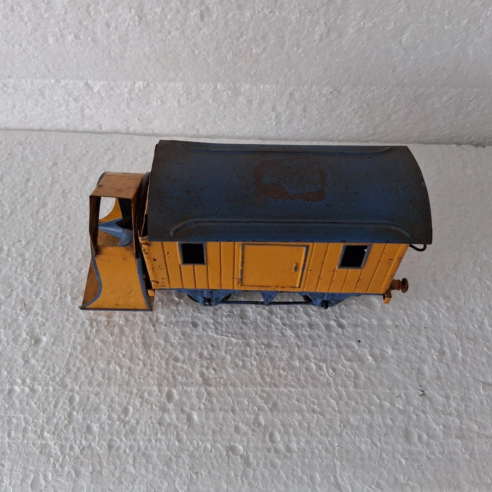 Vintage 20/30s Hornby O Gauge Snow Plough. Works Perfectly. No Box Ref RQ9 - Image 2 of 4