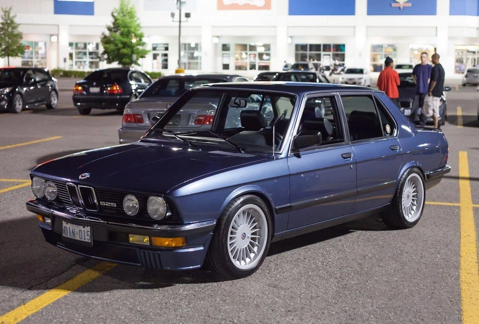 KIT DE SOPORTES Y BOTAS AMORTIGUADORES BILSTEIN B8 BMW E28 524td 528e 533i 535i 535is 82 - 88 Foto 2 de 4