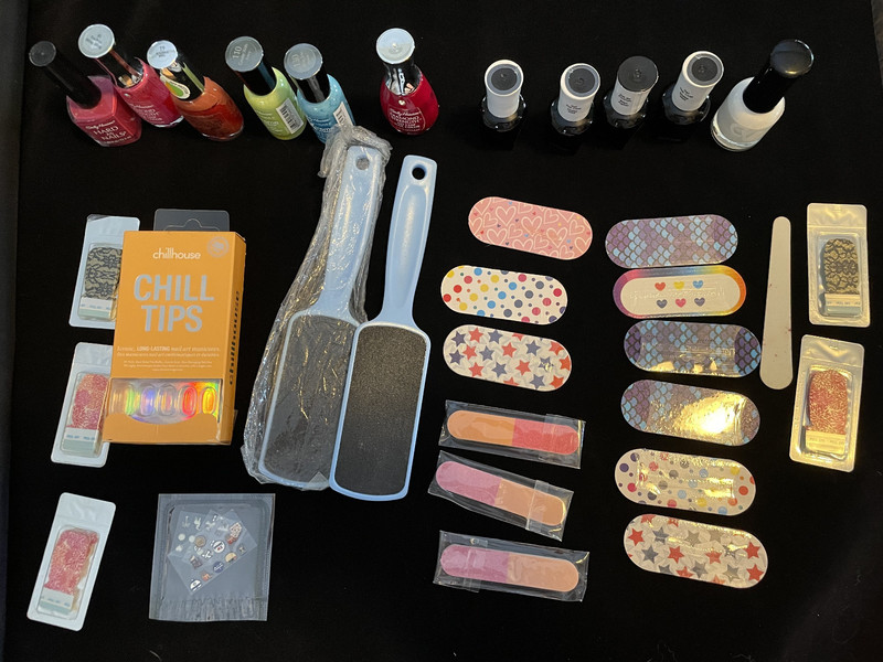 LOT OF 31 NAIL SUPPLIES, POLISH, FILES, CHILL TIPS, NAIL POLISH STICK ONS, PUMOS