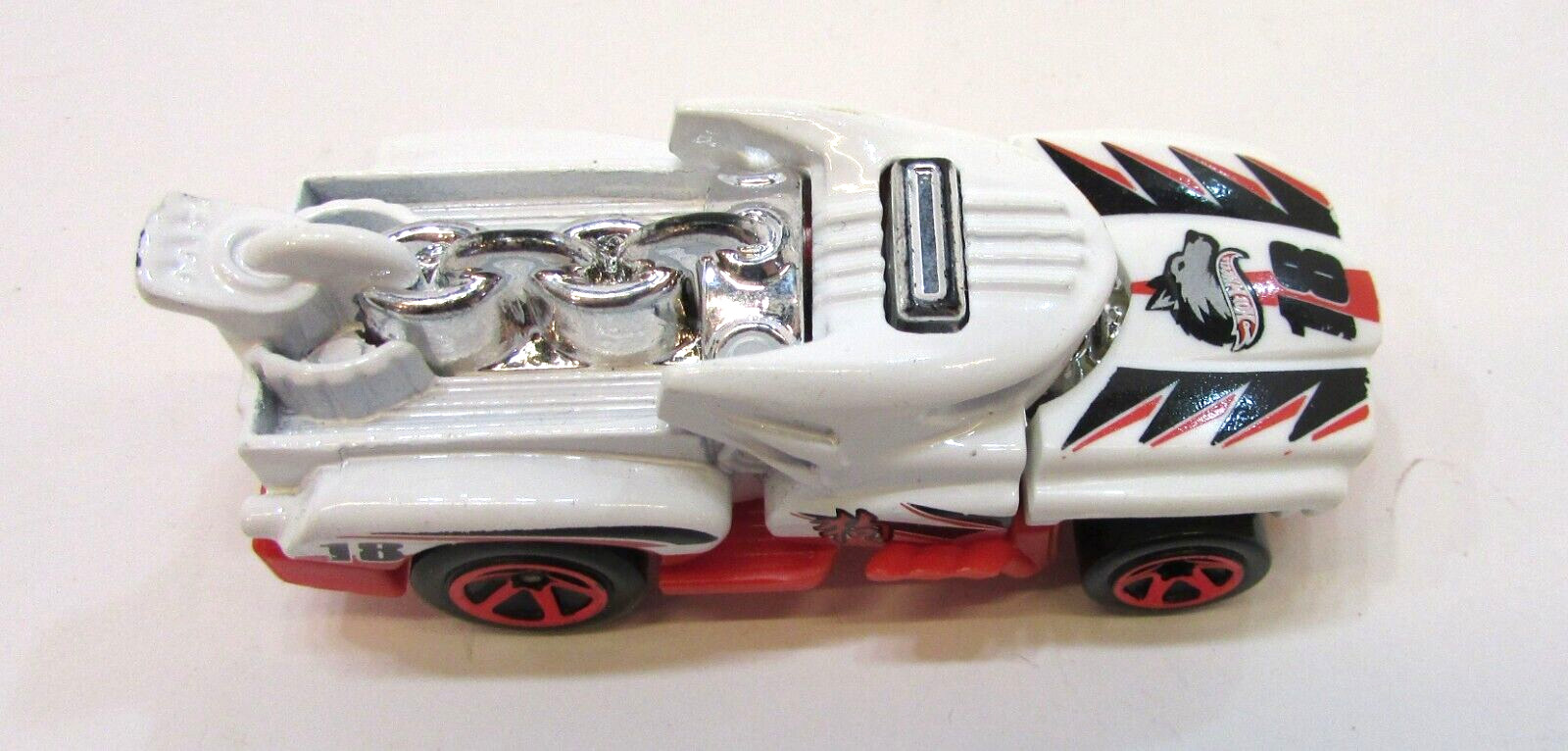 Vintage 2018 Hot Wheels Hotweiler 113 White Red 1/64th Diecast Street Beasts Car
