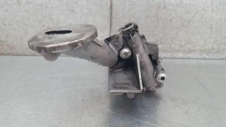 3345103 Bomba Aceite para VOLVO V40 FAMILIAR TD 1996 1975608 - Imagen 4 de 4