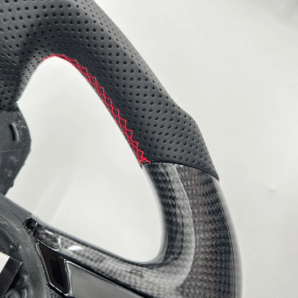 For Land Rover Range Rover Sport 2014-2020 Real Carbon Fiber Steering Wheel - Image 4 of 4