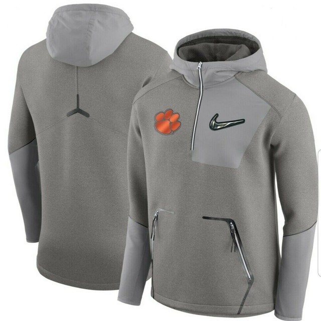 have a nike day jacket