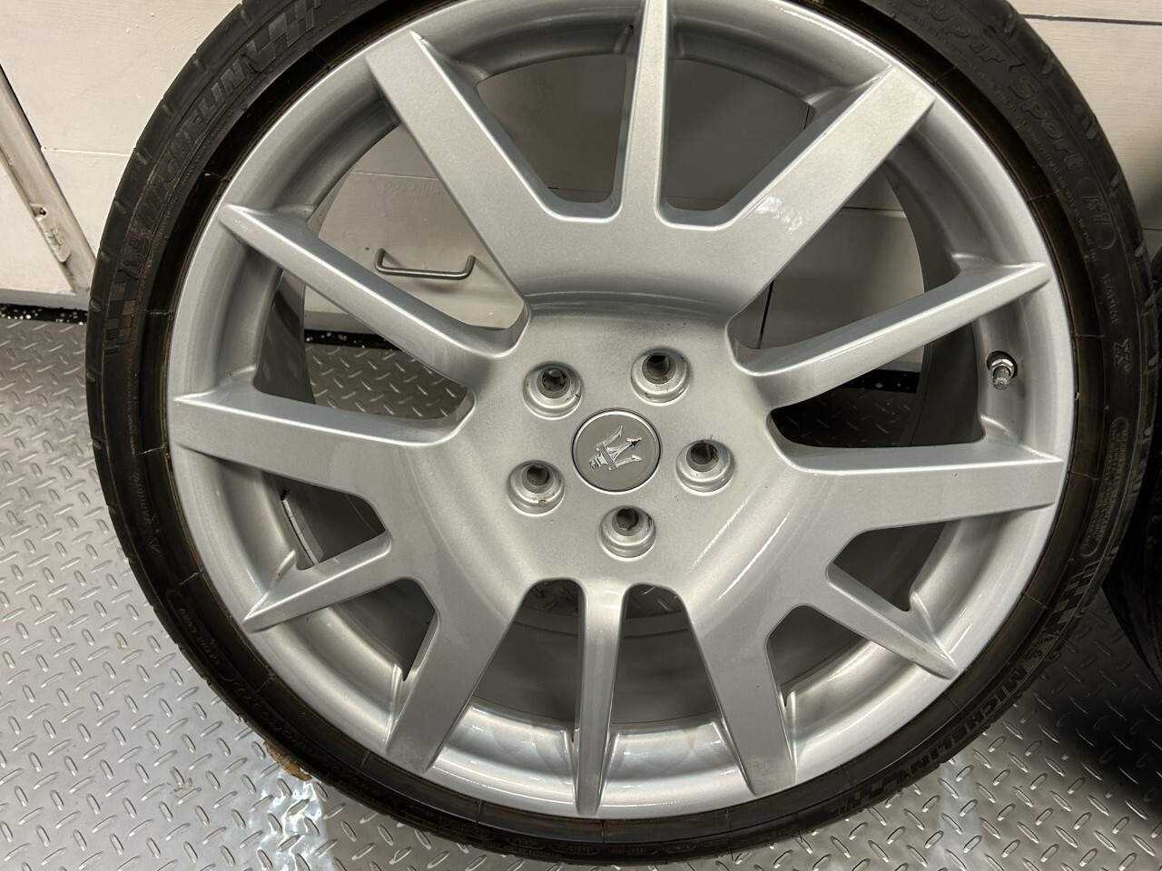 Maserati GranTurismo 2007-17 Wheels and tires
