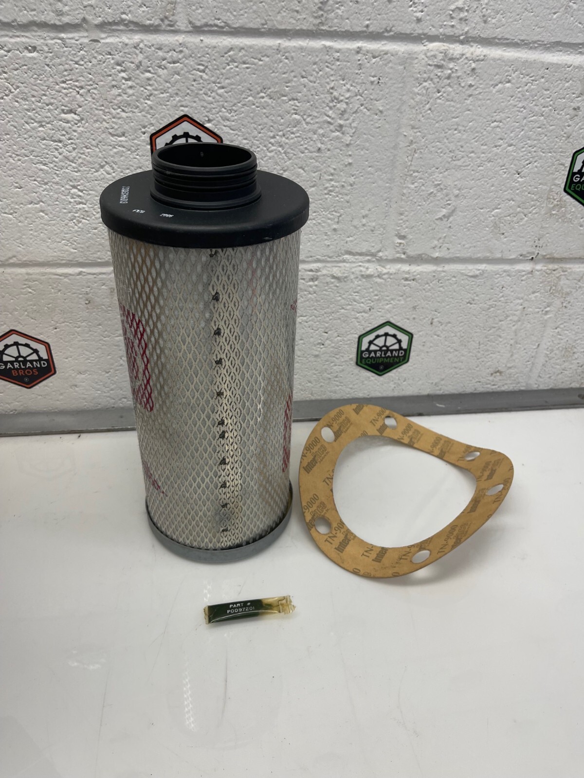 Gardner Denver 200ECH035 Replacement Compressor Part Gardner Denver  200ECH035 Air-Oil Separator Replacement - OEM Equal Compressed Air System  Part Industrial Air System Parts, image size:1200x1600