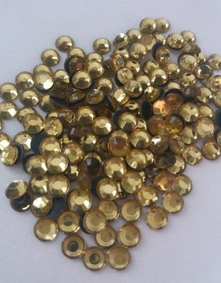 Hotfix Strasssteine Topaz / Gold, Menge wählbar