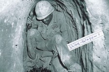 Vietnam  War  Photo --     Tunnel  Rat