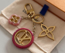 LOUIS VUITTON Monogram Flower Circle LV Bag Charm Keychain Pink Gold No Box JP