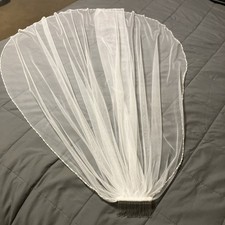 David  s Bridal Women's White Wedding Veil with Comb