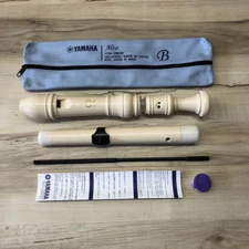 YAMAHA Alto YRA-28B III Recorder Complete with Case