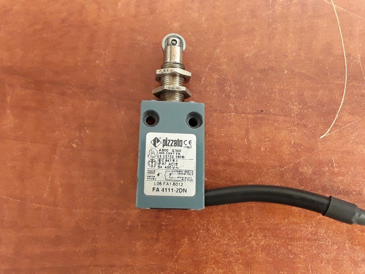 Pizzato FA 4111 2DN Limit Switch | eBay