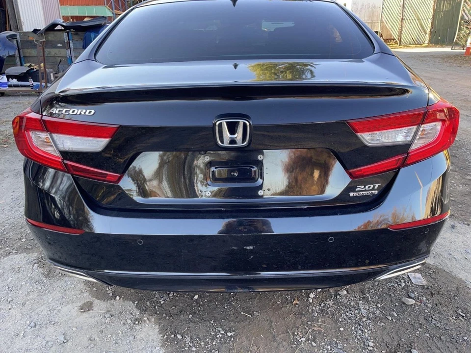 2018-2022 Honda Accord Deck Lid Black — 第 2/4 张图片