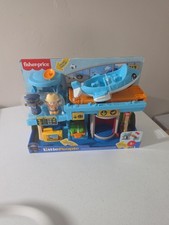 Fisher-Price Little People Airport Playset Airplane Figures HTJ26 NEW