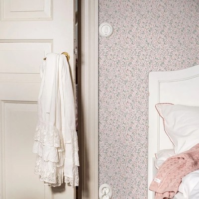 NEW Schumacher Borastapeter Jasmine Petal Wallpaper Roll
