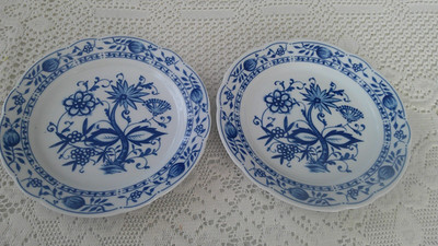 Zwiebelmuster Kahla  Blue Onion 7.5  Salad Plates Germany GDR  dishwasher safe 2