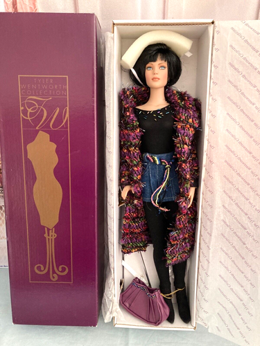 ROBERT TONNER TYLER WENTWORTH LOOK OF THE SEASON 16" DRESSED DOLL - Picture 5 of 7