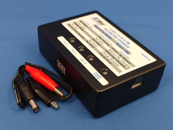 (E-flite EFLC3115) 3S 11.1V LiPo Balancing Charger Input: 11.5-15V /Output: 1.8A - Image 2 of 2