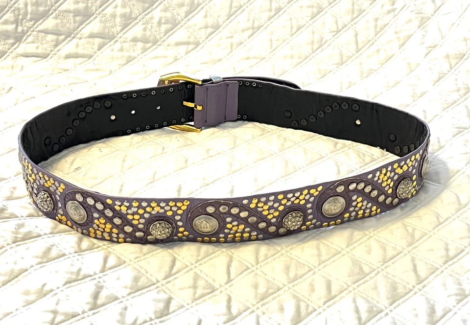 Cinturón Gianni Versace vintage con tachuelas Foto 2 de 4