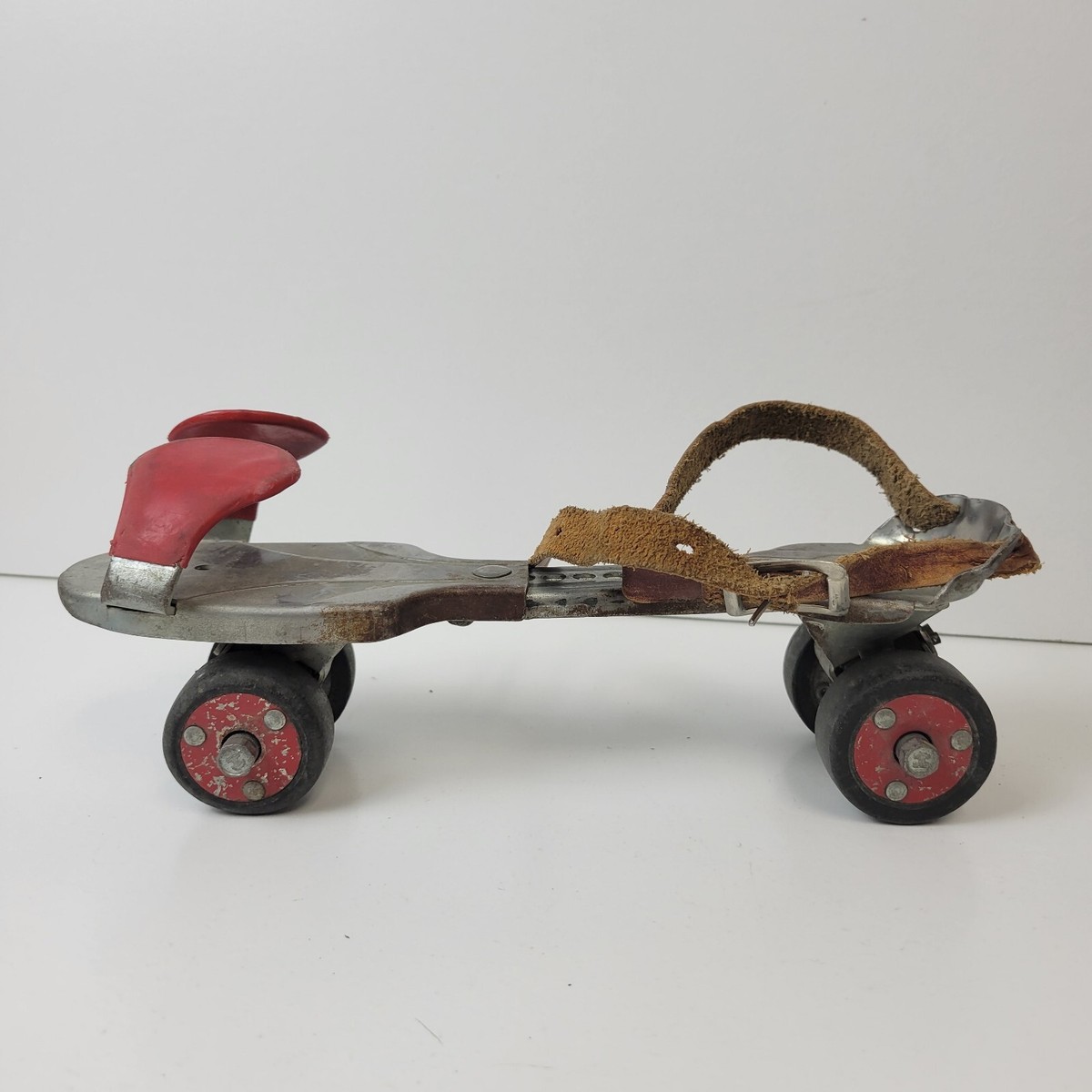 ローラースケート　Sears Boebuck & Co アメリカン　ヴィンテージ Vintage Sears Strap On Roller Skates 610 23141 | eBay