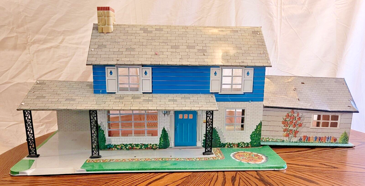 VTG 1960s MARX COLONIAL DOLLHOUSE W/CARPORT, BONUS ADDITION, BOX
