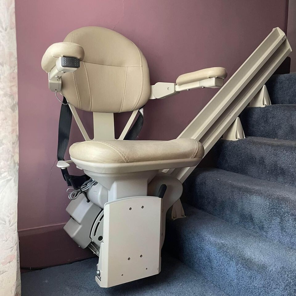 Bruno SRE2010 ElectricRide Elite Stairway Elevator/Chair Lift eBay