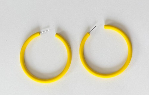Fashion Colourful Round Hoop Acrylic Earrings - Picture 6 of 17