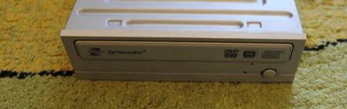 SAMSUNG DVD RW SH-S182 BEIGE presa pata