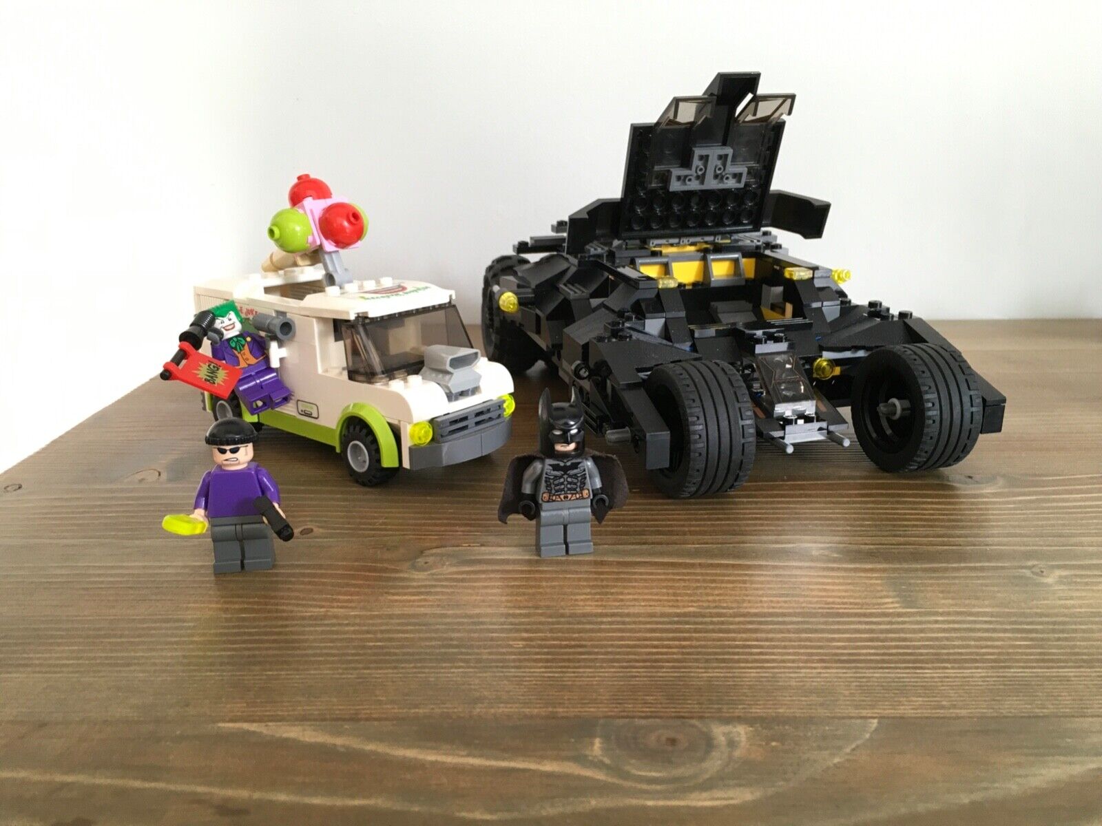 LEGO Batman: The Tumbler: Joker's Ice Cream Surprise (7888)
