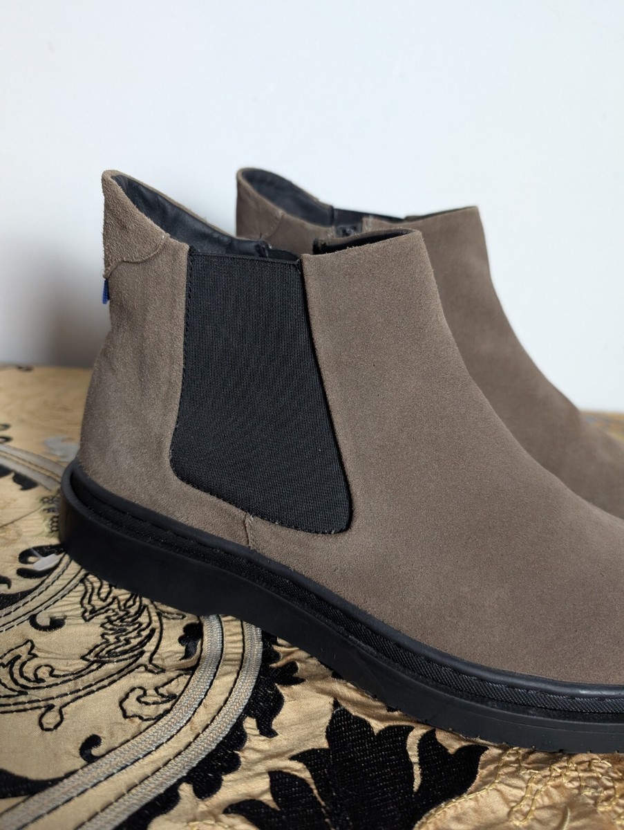 Skovde Mens Beige grey Suede Leather Chelsea Boots Size UK 8  display picture 2