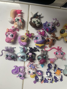 Littlest Pet Shop LPS 2014 Pawza Hotel Playset, Pet Figures Lot & Accessories