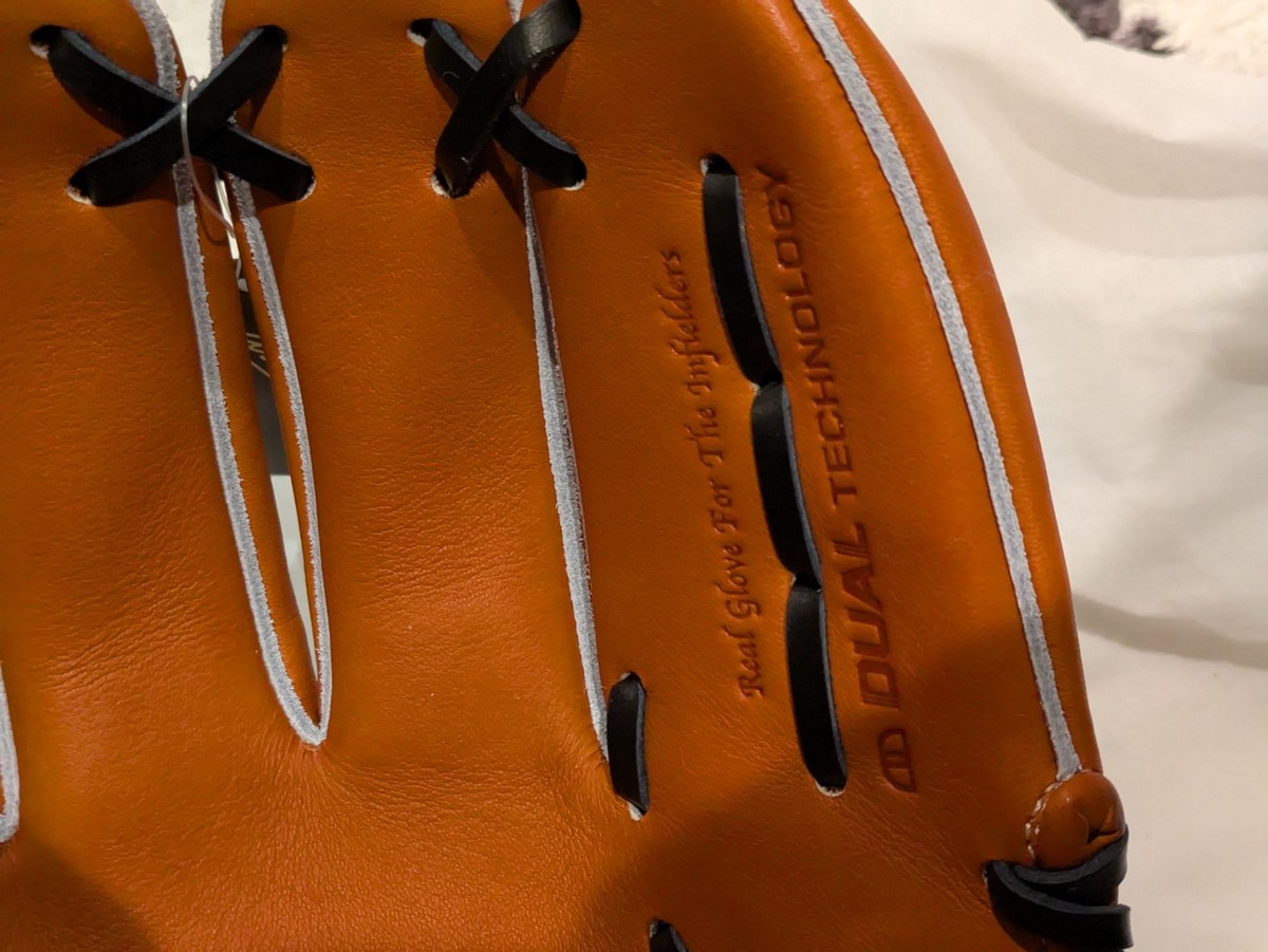 NEW WITH TAGS WILSON STAFF Baseball Glove Hardball Infielder 11.5