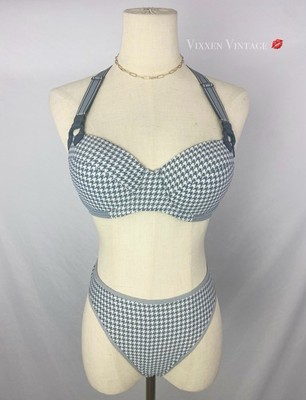 UNDRESSED BY MARLIES DEKKERS SUSPENDERS 'GLORIA PLUNGE BALCONY' BRA & THONG SET