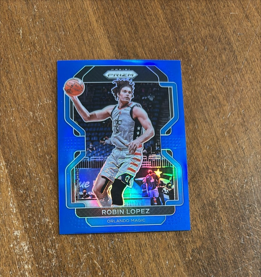 Robin Lopez 2021-22 Panini Prizm Blue #34 Bucks Wizards Magic Knicks /199