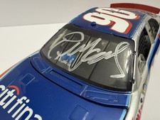 Elliott Sadler #90 CitiFinancial 2006 Ford Fusion Signed Diecast 1:24 Action