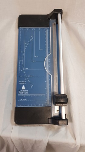 Cathedral Products A4 rotierender Papierschneider Schneider 320 x 157 mm mit Metallfuß